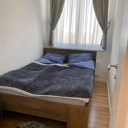 アパート Apartman
